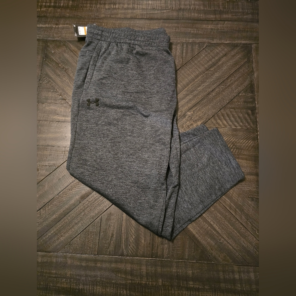 Under Armour Men's Loose Fit Armourfleece Twist Tapered Leg Pant 4XL Grey